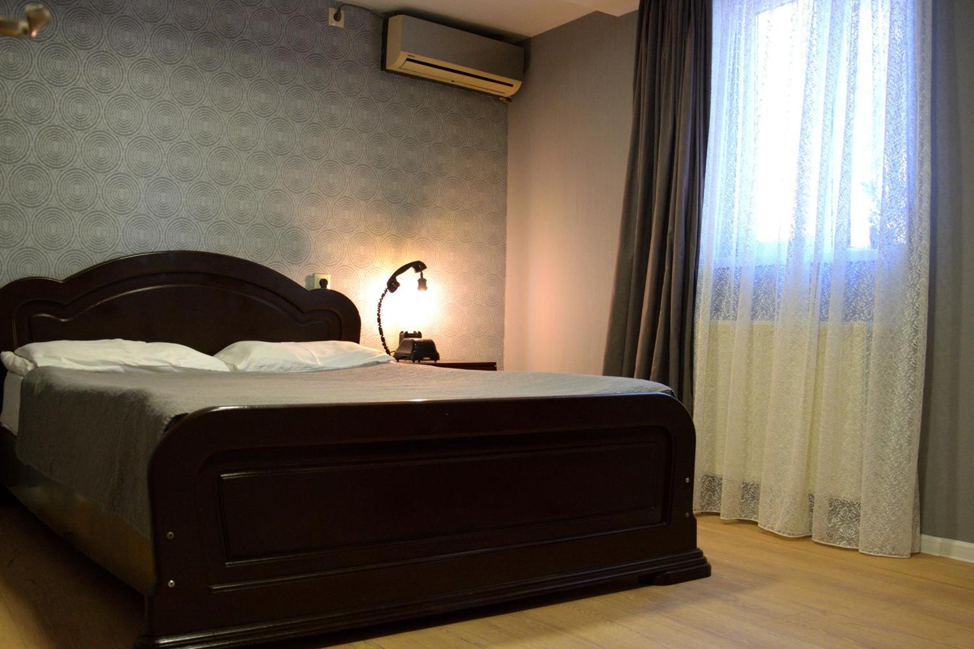 Nikas Apartment Тбилиси Екстериор снимка